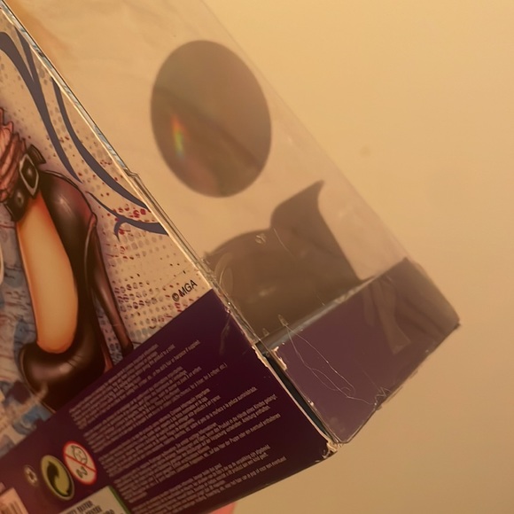 NIB Bratz Vintage Cloe 10th Anniversary Edition Sealed - Picture 14 of 17